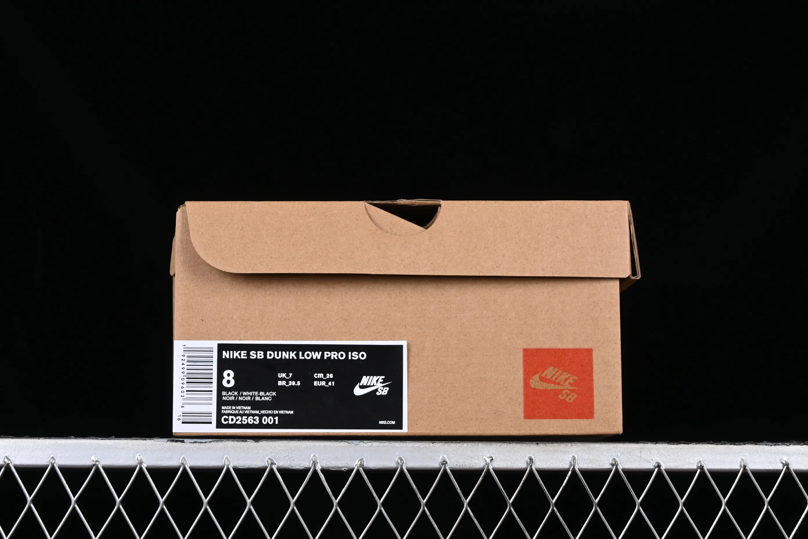All Categories Nk SB Dunk Series Nk SB Dunk Low Low-top sneakers Nk SB Dunk Low Pro ISO Raw rubber black and white Dunk series retro low-top casual sports skateboard shoes CD2563-001